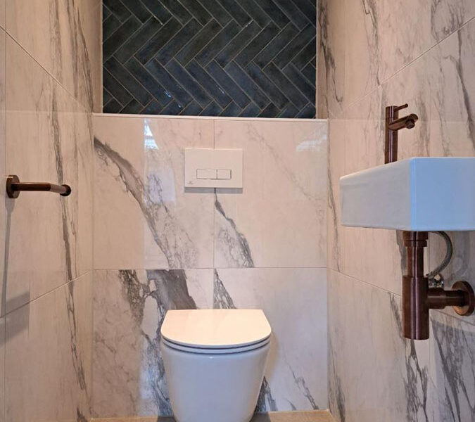 Complete renovatie van een badkamer in Elst