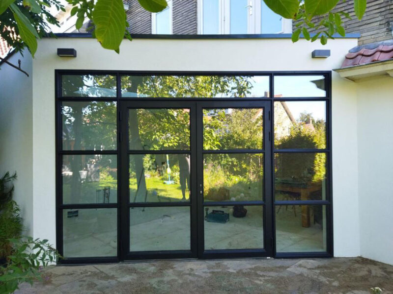 Duurzame renovatie en uitbouw 1 Kunststof kozijnen bouwbedrijf